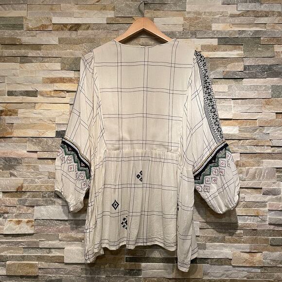 Vineet Bahl XL Embroidered Boho Tunic | Artisan Stitching Peasant Blouse India - Picture 6 of 7